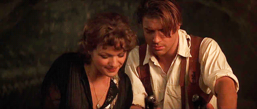 Evie and Rick smile at each other, from The Mummy 1999